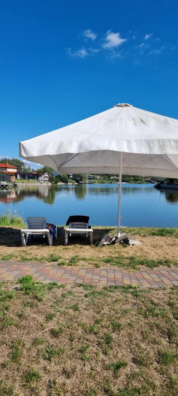 Hostal Dacha Club Novyye Bezradichi Exterior foto